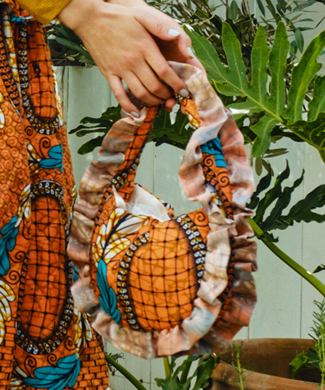 Africa frill mini Bag