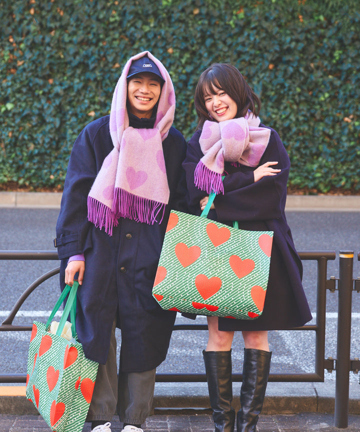 LOVE BOMB PATTERN MUFFLER