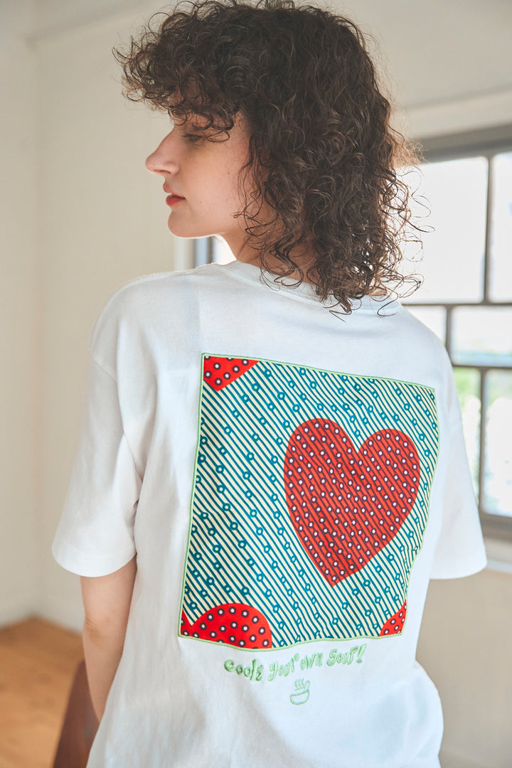 SOUPバックパッチ刺繍T-shirt