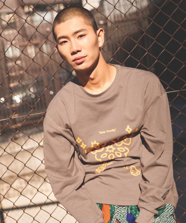 message illustration LONG T-shirt