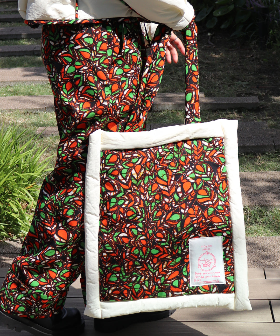 AFRICAN PUFF TOTE BAG