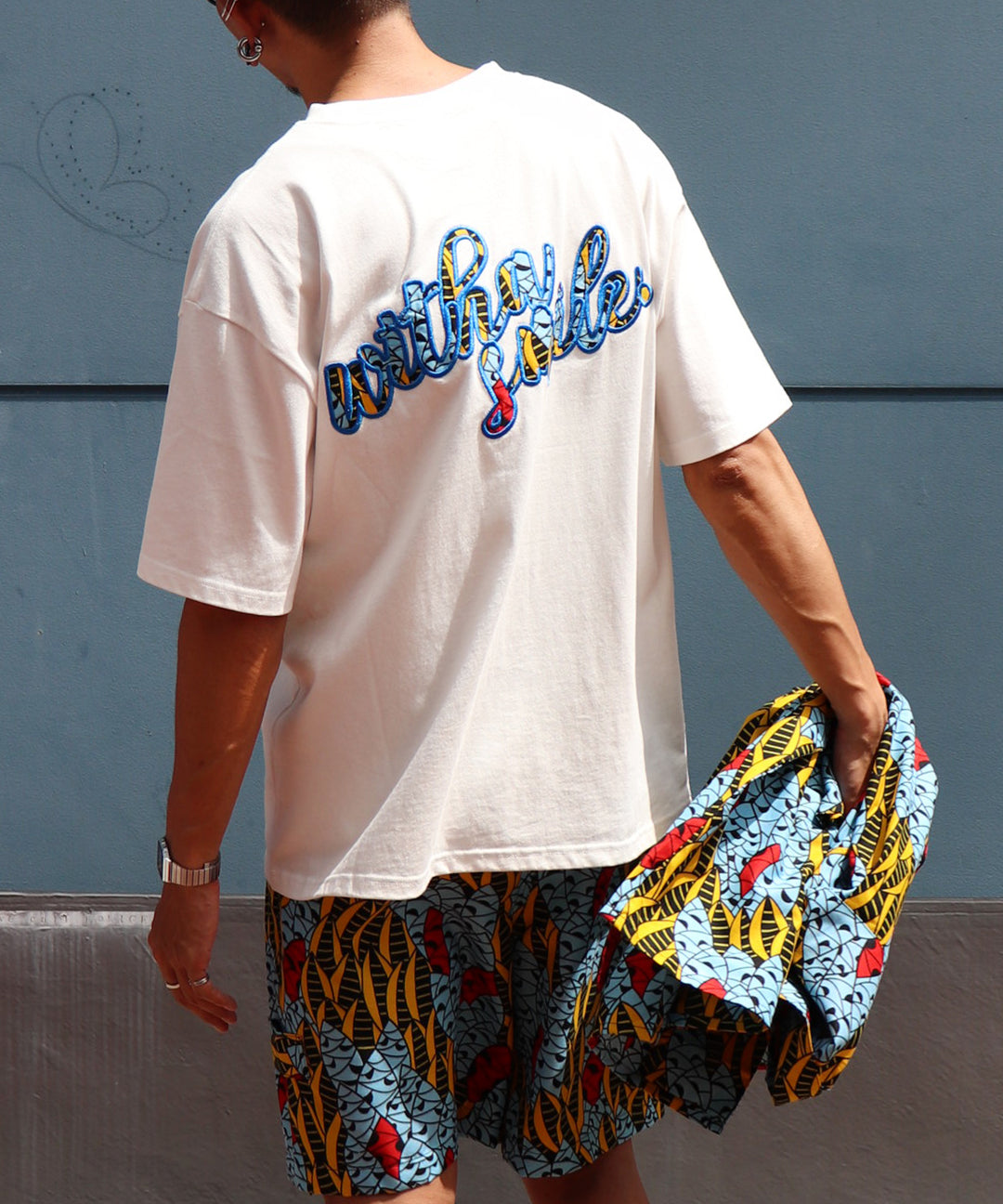 with smileパッチ刺繍Tシャツ