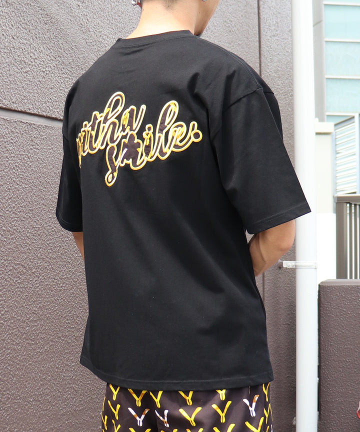 with smileパッチ刺繍Tシャツ