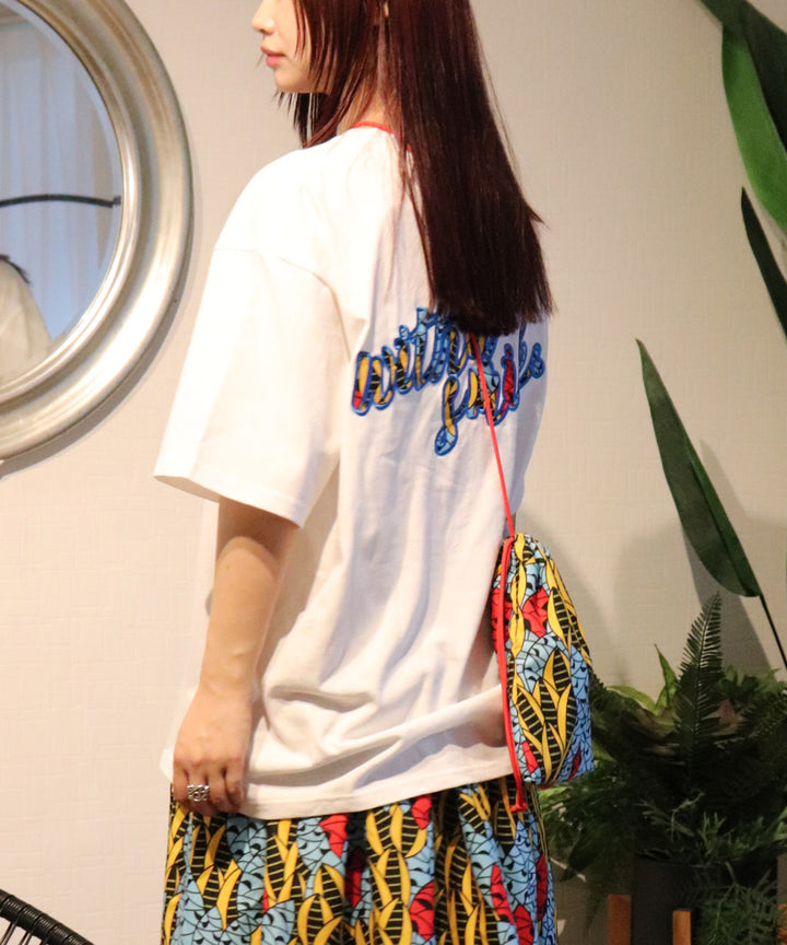 with smileパッチ刺繍Tシャツ