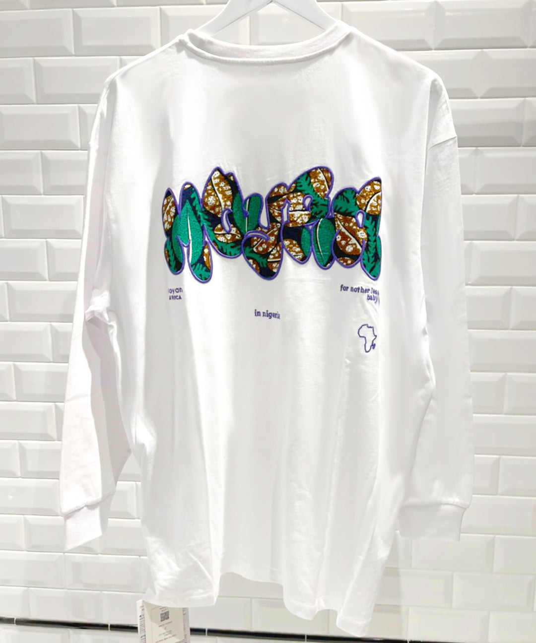 ”moyan"graphic Long Tshirt