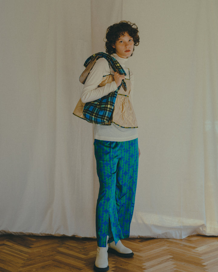 lucky charm print pants(静電気防止機能付き)