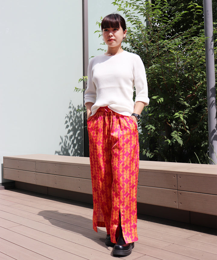 lucky charm print pants(静電気防止機能付き)