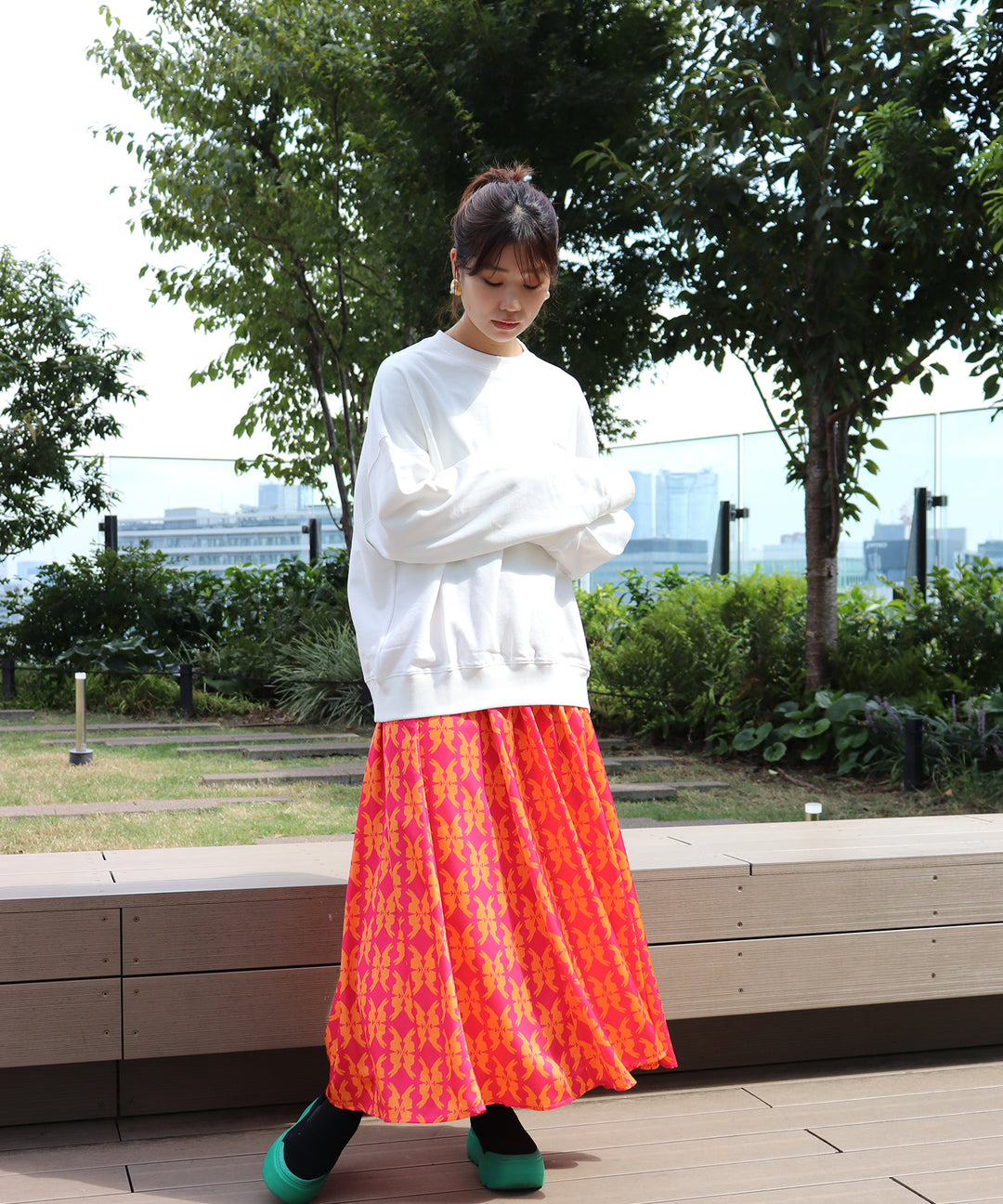 lucky charm print flare skirt(静電気防止機能付き)
