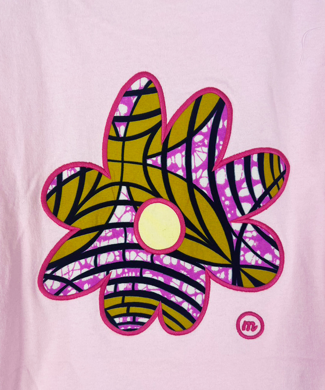flower patch embroidery T-shirt