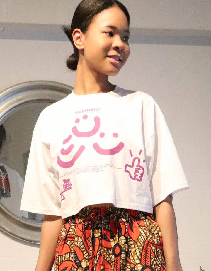 message illustration short T-shirt