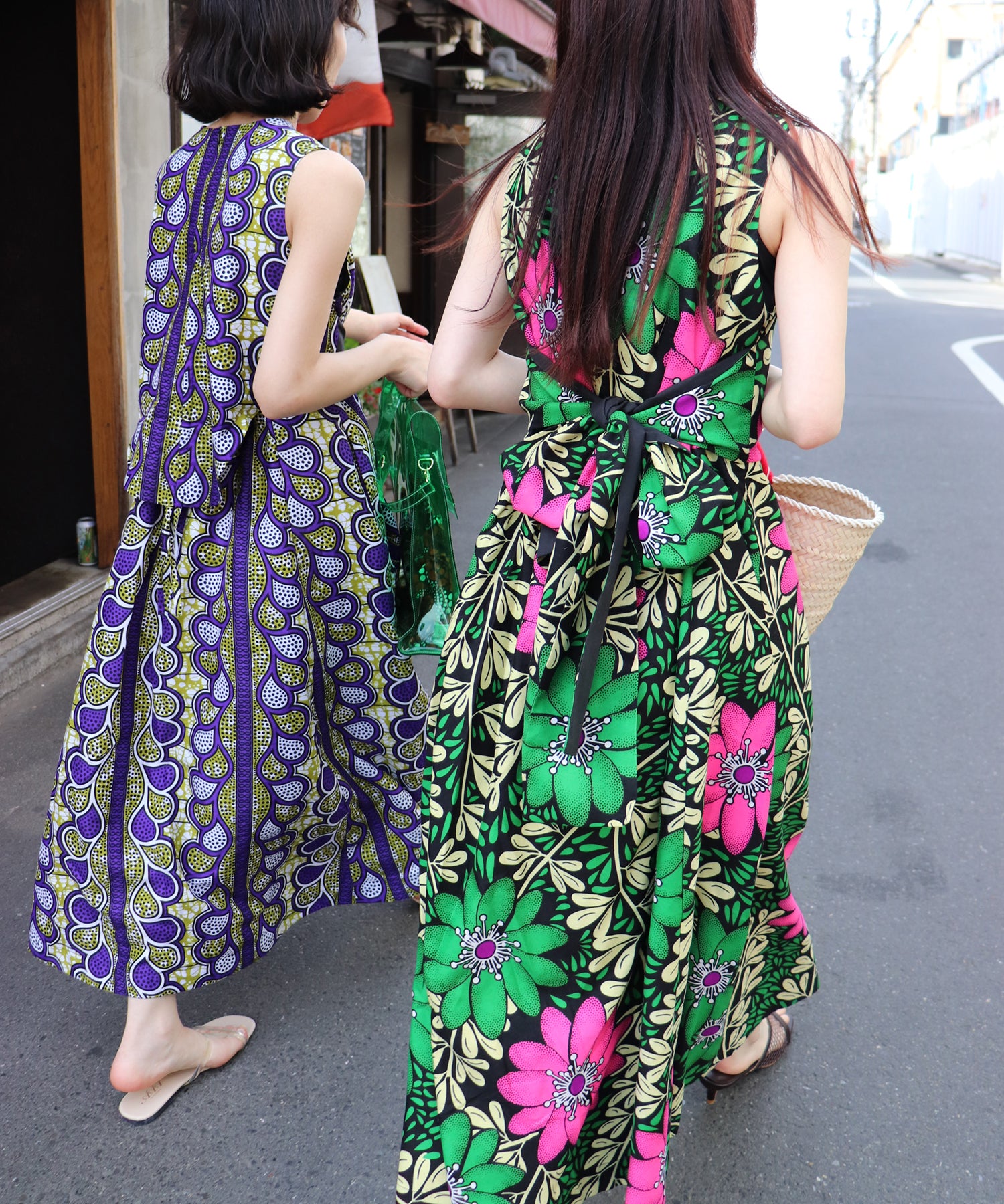 moyan ecri アフリカンプリント ワンピース 完売品 AFRICA BACK OPEN DRESS – moyan ecri